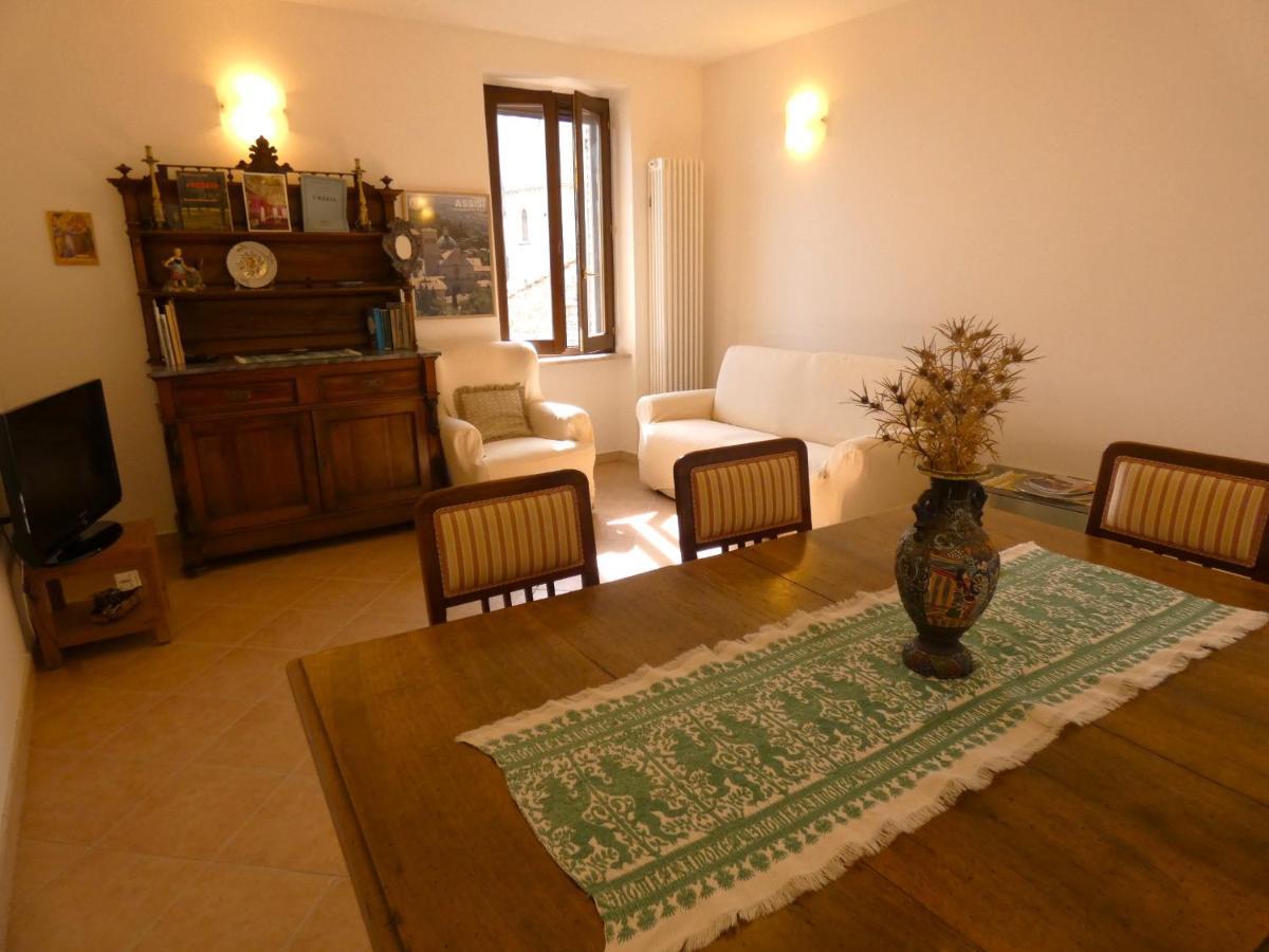 شقة Scappo In Umbria, La Casa Di Eude أسيسي المظهر الخارجي الصورة