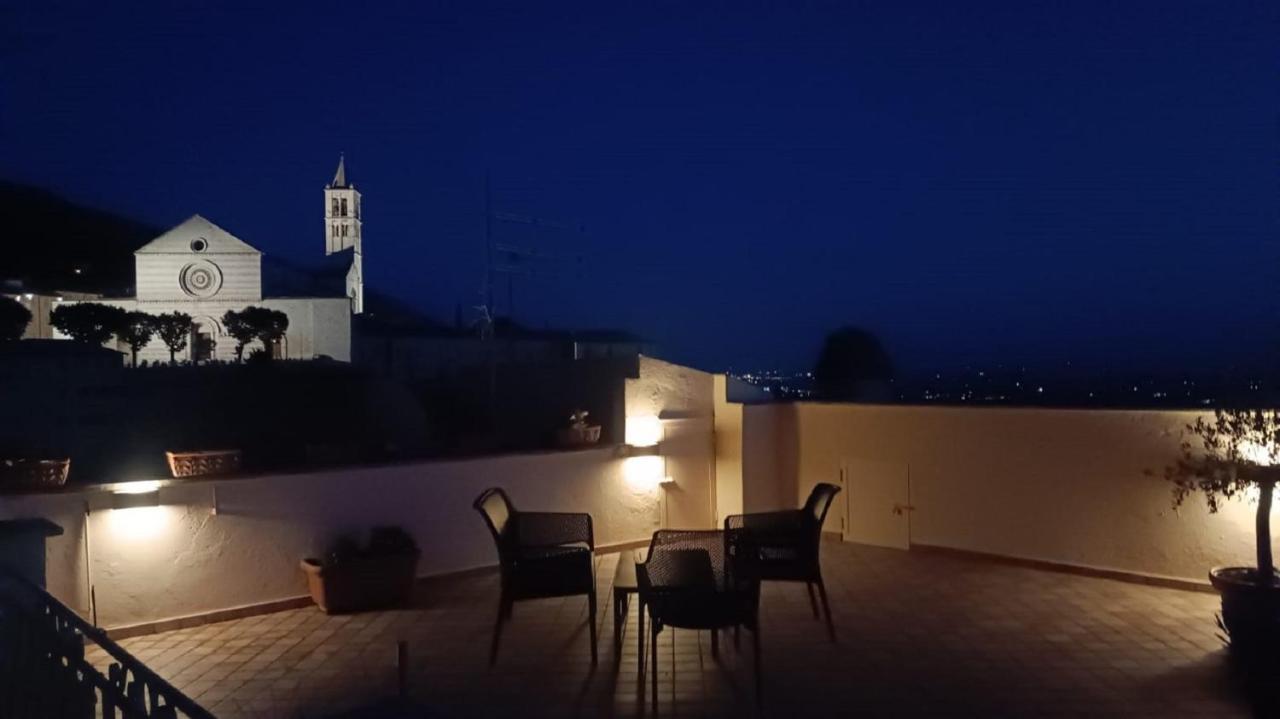 شقة Scappo In Umbria, La Casa Di Eude أسيسي المظهر الخارجي الصورة